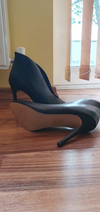 Летни боти на тънък ток