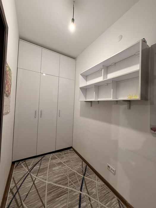 Sergile yangi hayot choshtepa metroni yonida 1xona naqtga 42000$