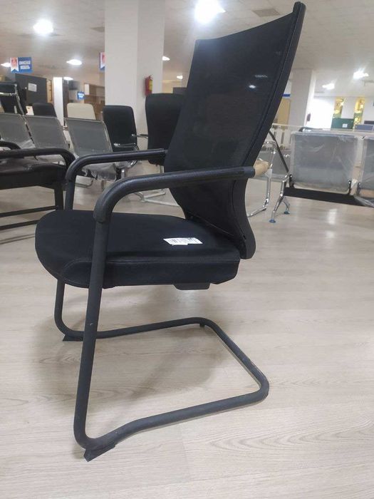 Стул на раме SATURN 300 P