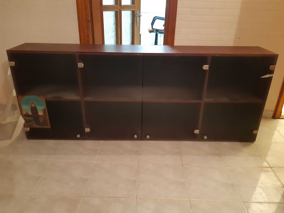 Vănd corp mobila suspendat