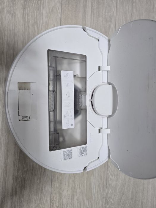 Продам робот пылесос Dreame D10 Plus.