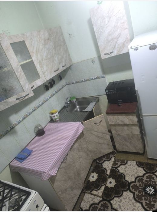 Безмаклер уй ижарага куйилади 1-2 хони килинган Кадышва бозори енида..