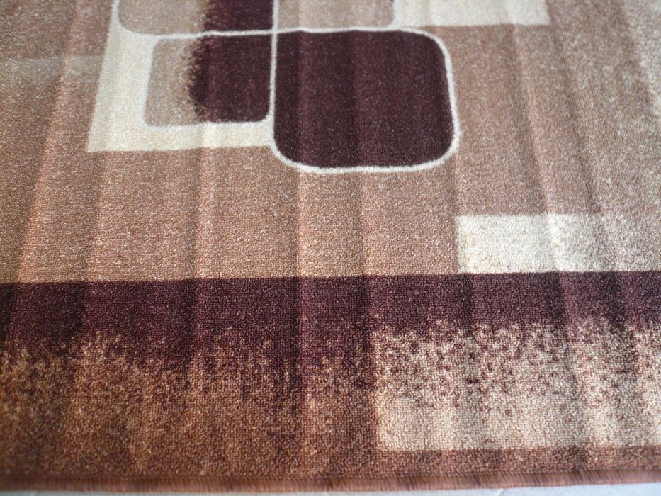 Мокетен килим модел 80