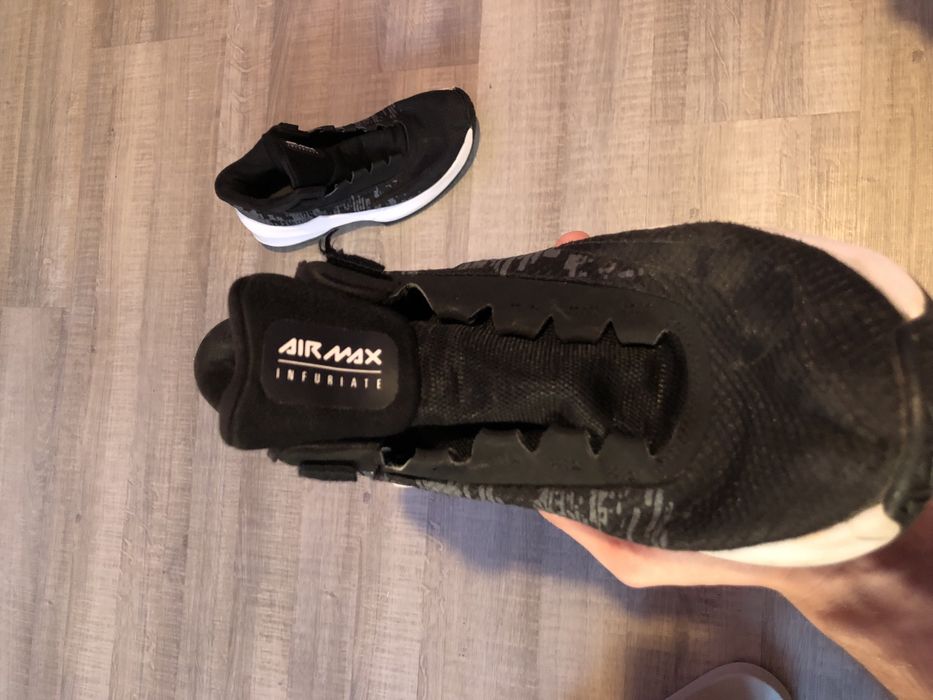 Adidasi Baschet Nike Infuriate 2