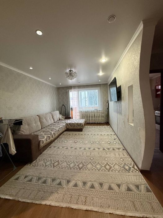 Продам трехкомнатную квартиру