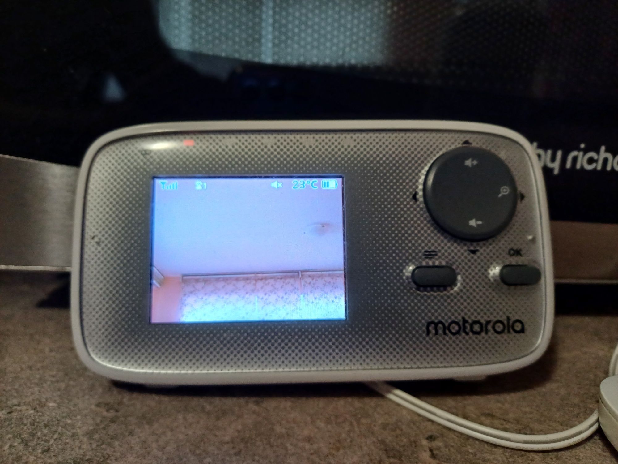Бебефон Motorola MBP482