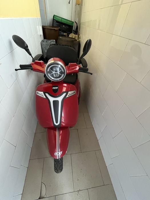 Scuter RDB cu acumulator