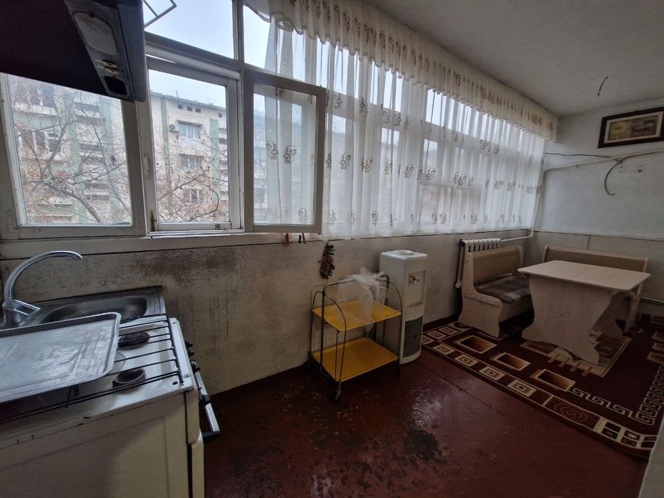 3 хонали квартира ижарага берилади! Тенис корт. 5чи оиливи поликлиника