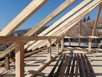 Executam lucrari de montaj acoperise/foisoare de lemn/cabane A-frame
