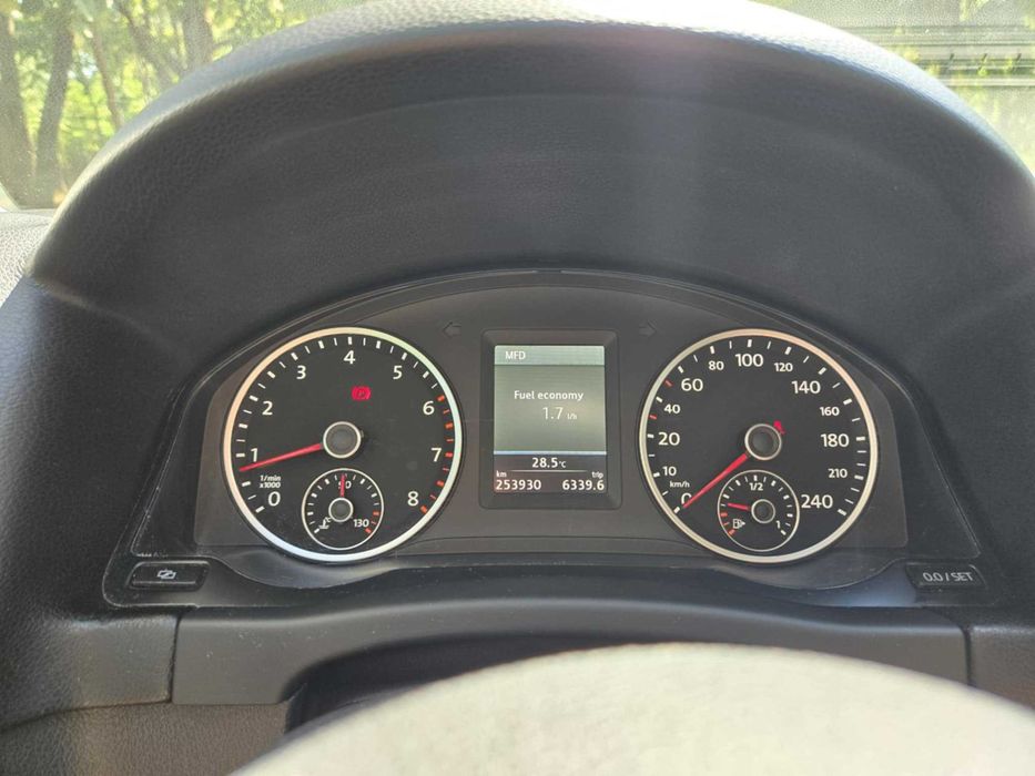 VW Tiguan 1.4 TSI Sport & Style(Germania, bine întreținut, proprietar)