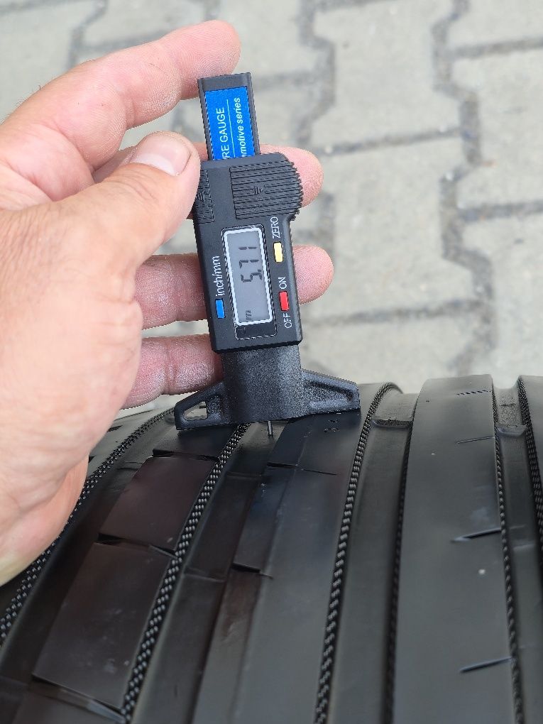 245 45 17 nokian
