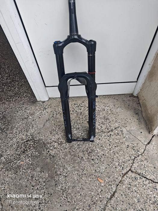 Вилка RockShox  yari 29" 160 15x110 boost