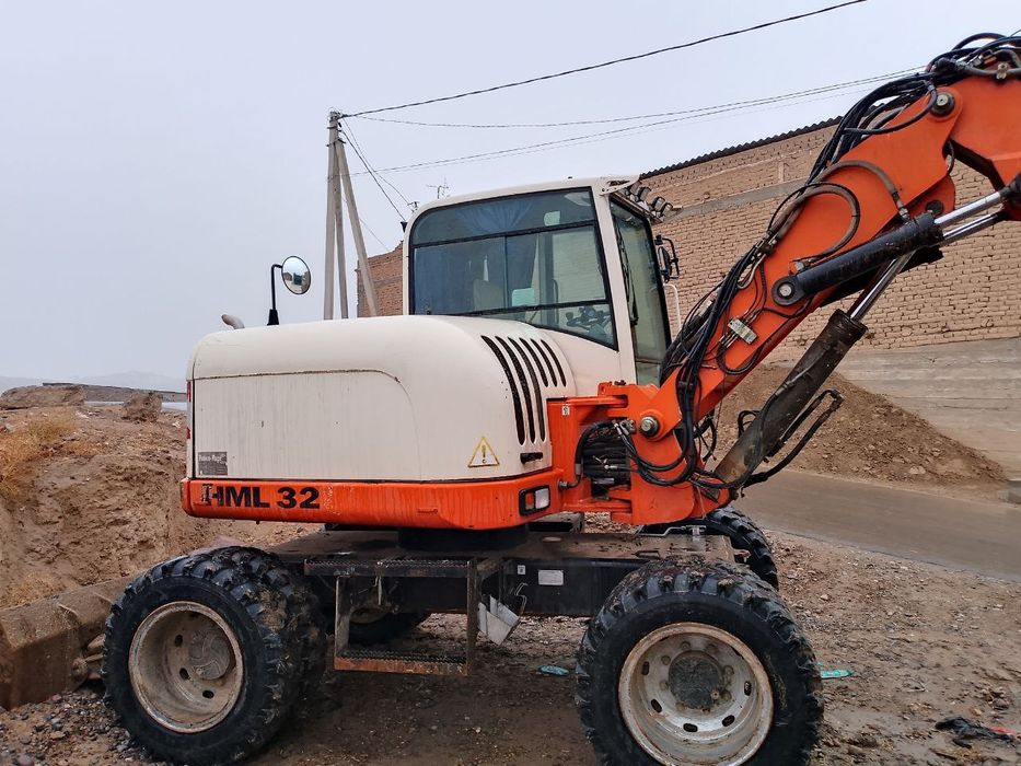 СРОЧНО!! Сотилади экскаватор TEREX 8,6 талик Йили 2006