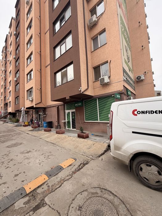 Inchiriez Spatiu Comercial în Militari Residence