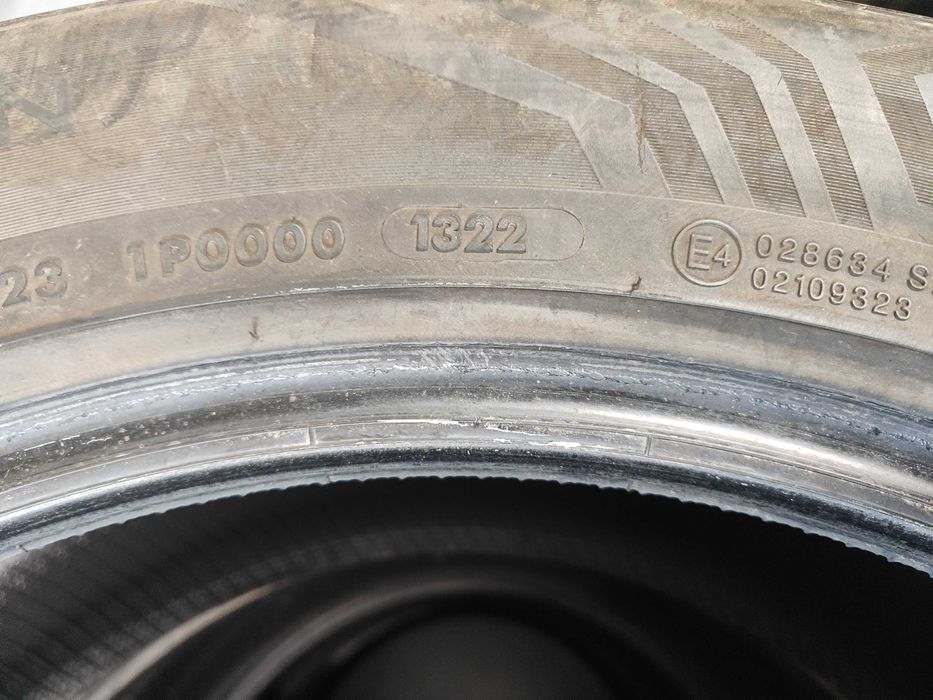 2бр. Всесезонни гуми 235/50/18 Vredestein