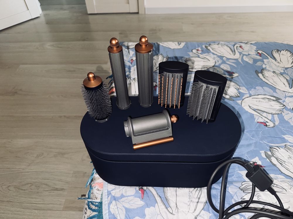 Фен Dyson……………..