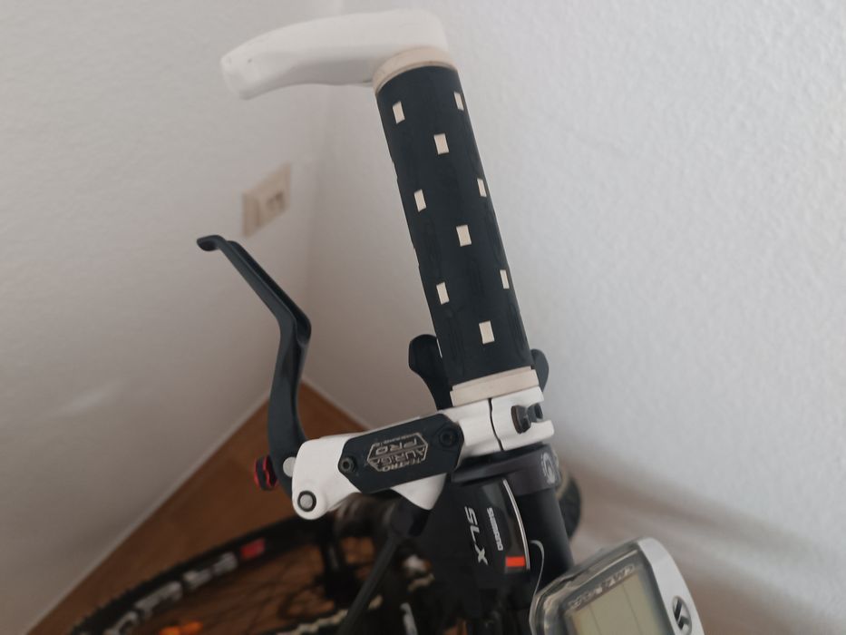 Bicicleta MTB FOCUS Black Forest