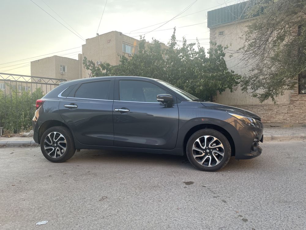 авто Suzuki Baleno