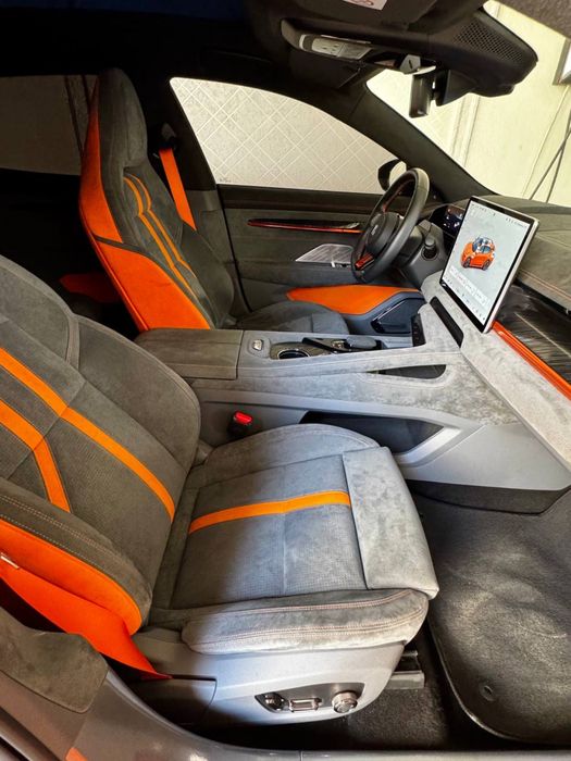 ZEEKR 001 Speed Orange