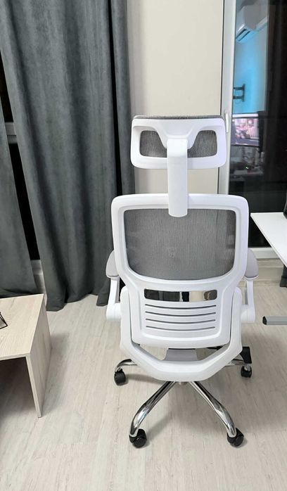 Ергономичен офис стол HB Delux - 3 години гаранция Plasico