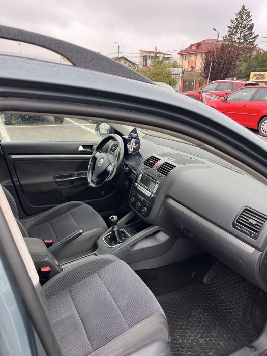W Golf 5 din 2009 motor 1.9 motorina km 240000