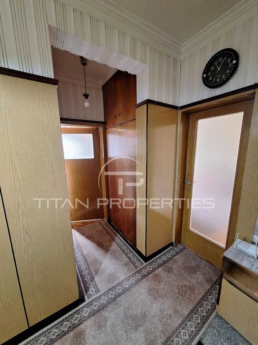 Продава се Тристаен апартамент в Пловдив, Христо Смирненски - 104 кв.м за 2020 €/кв.м - Снимка #10