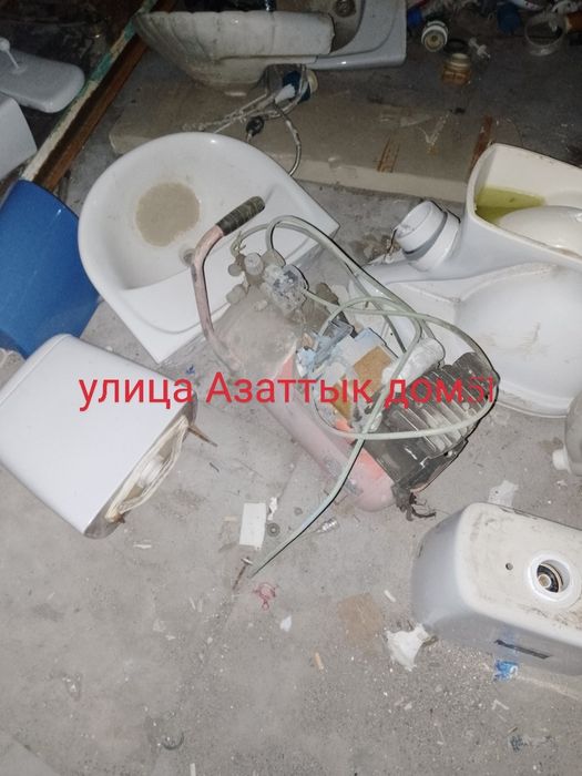 Улица Азаттык дом51. НЕРАБОЧИй  компрессор продам