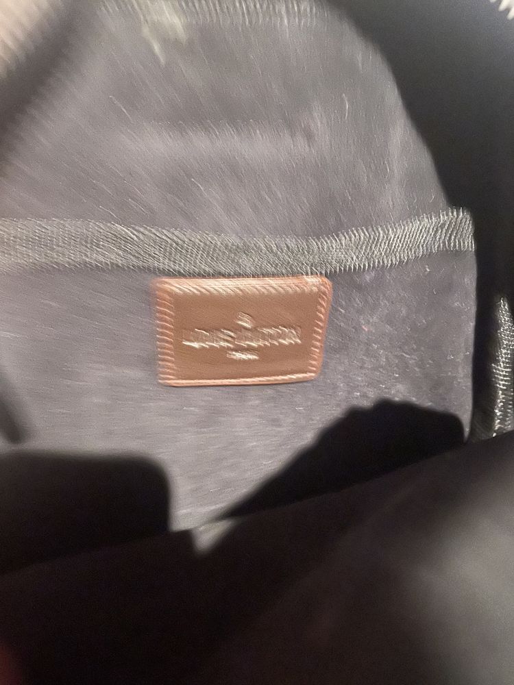 Geanta fake Luis Vuitton