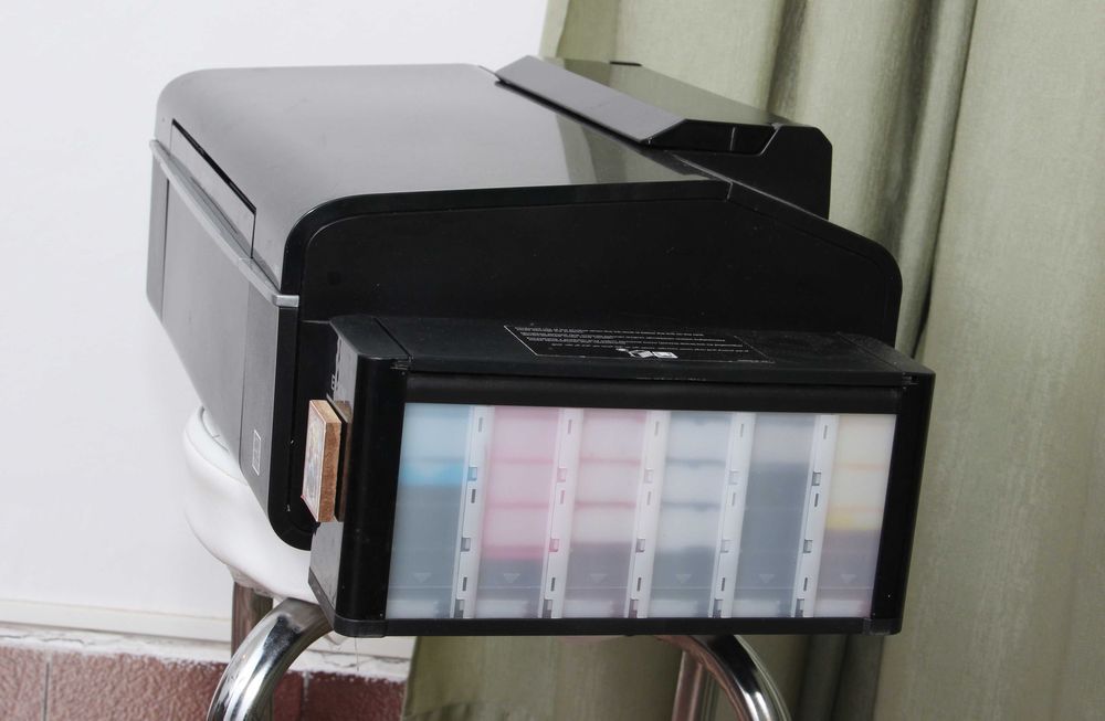 Продавам принтер epson l805