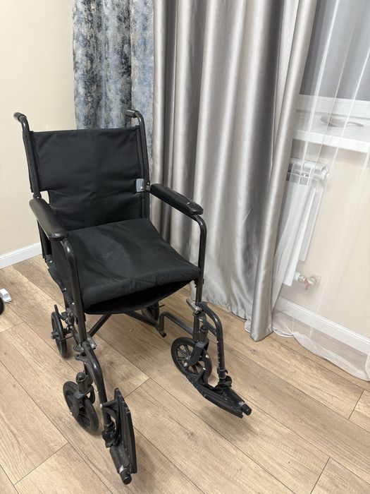 Инвалидная коляска