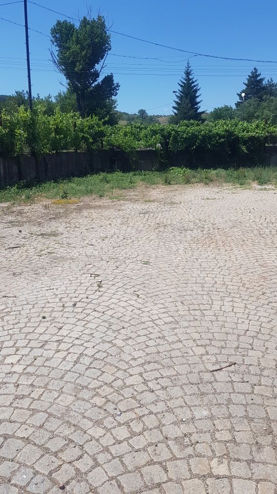 Продава промишлен имот в гр.Дупница
