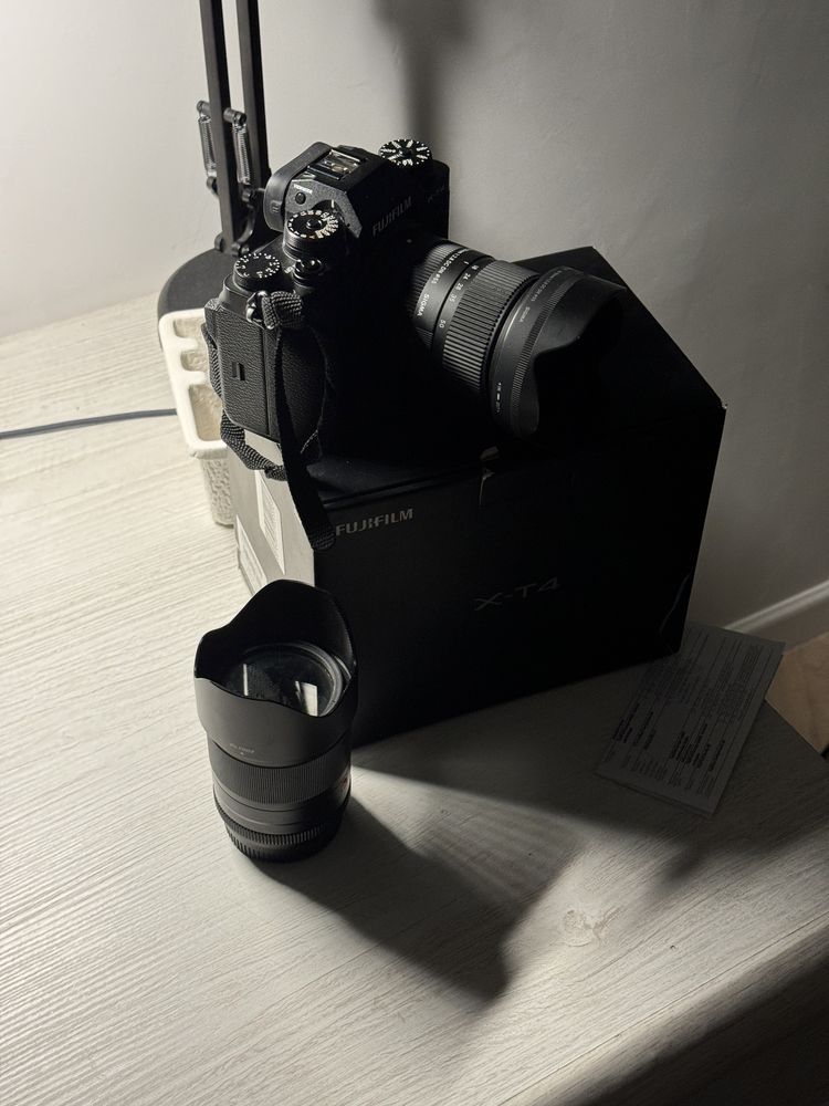 Fujifilm XT-4 фотоаппарат и 2 объектива