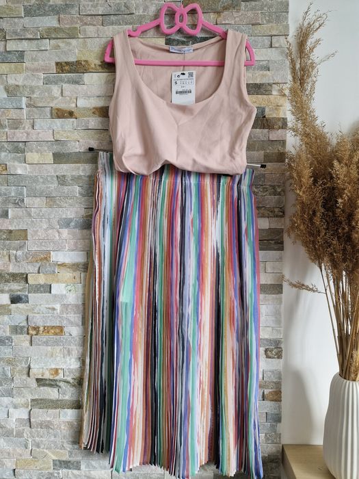 Fusta plisata noua Zara, masura XS-S