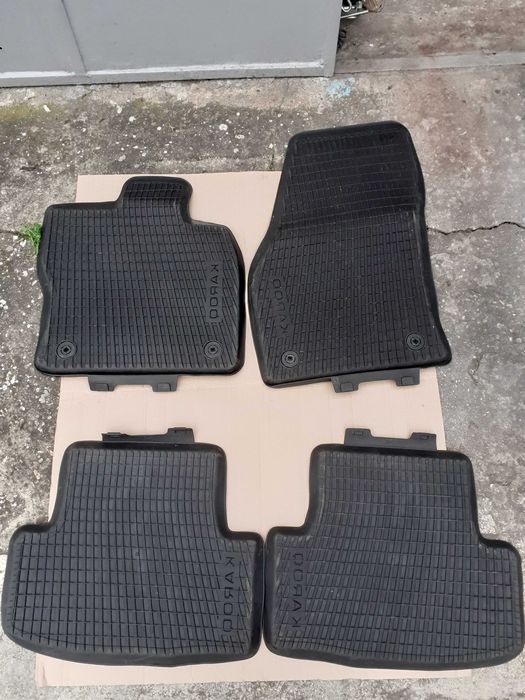 Presuri / covorase auto cauciuc pt. SKODA Karoq
