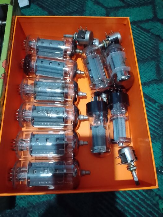 Радиолампы сотилади