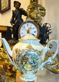 Античен чайник баварски порцелан