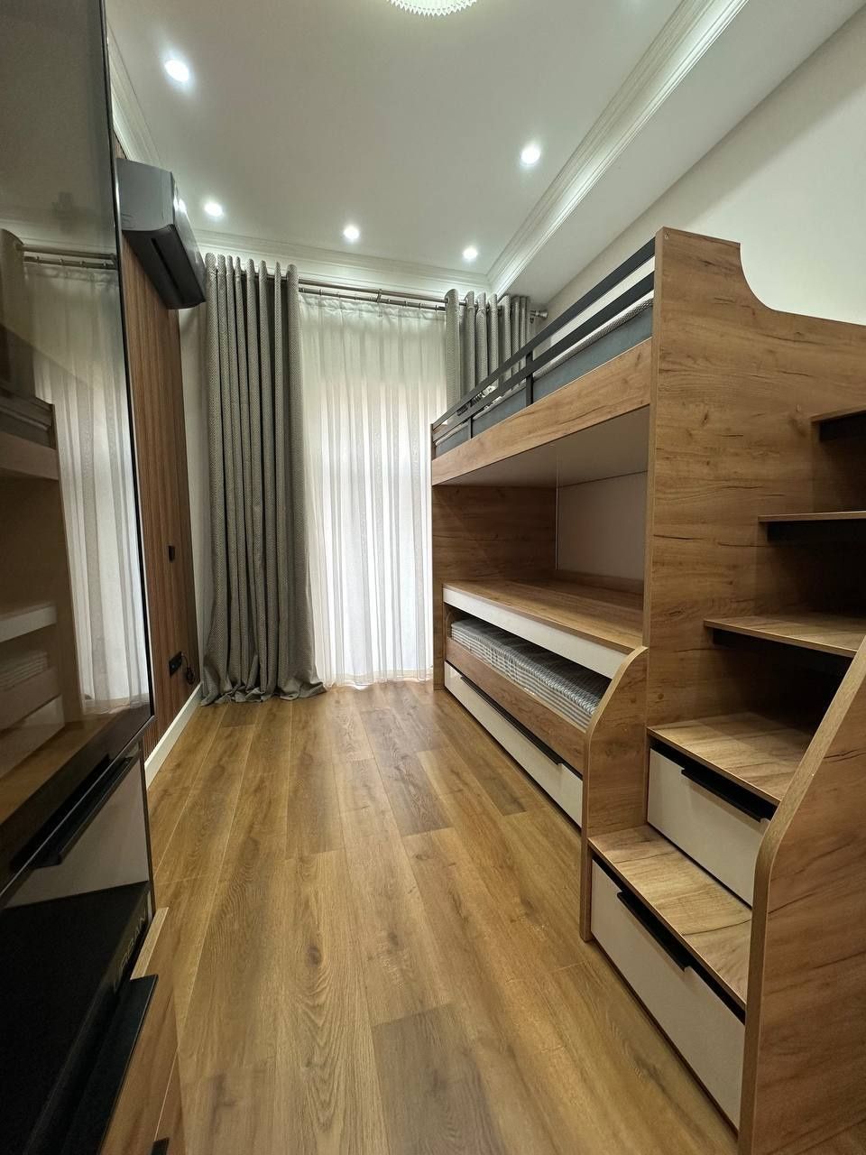 Kvartira продается 4/5/8 на ЖК Centrado Ц1