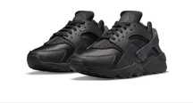 Дамски обувки Nike - Air Huarache, черни