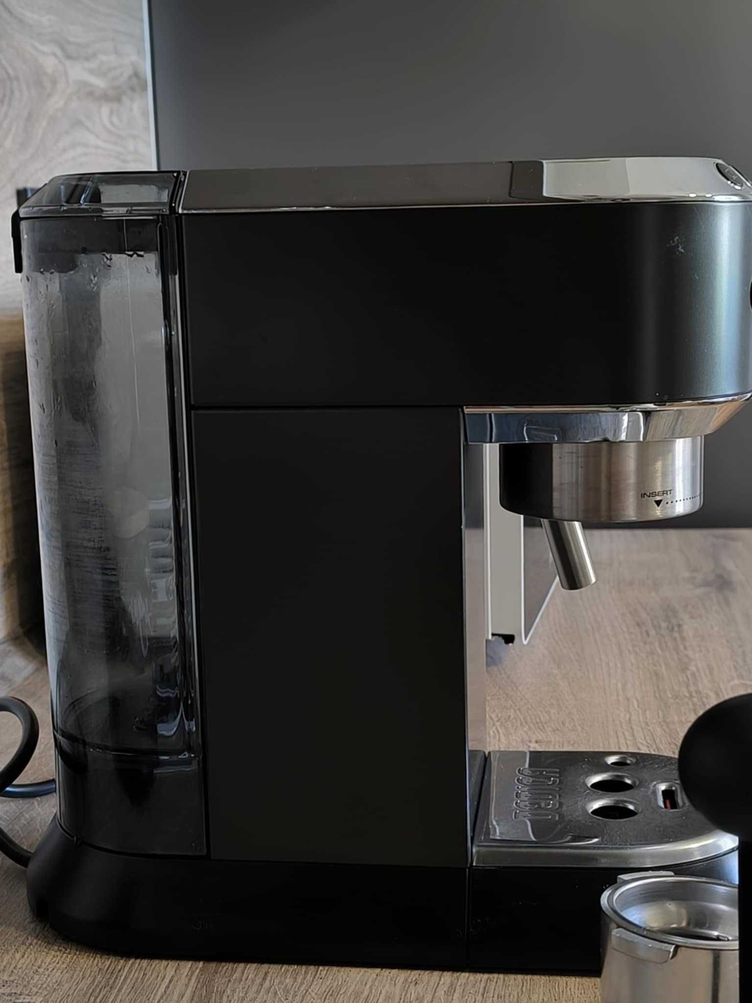 Кафе машина Delonghi Dedica