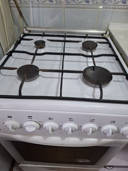 Продаётся газовая плита GRETA.