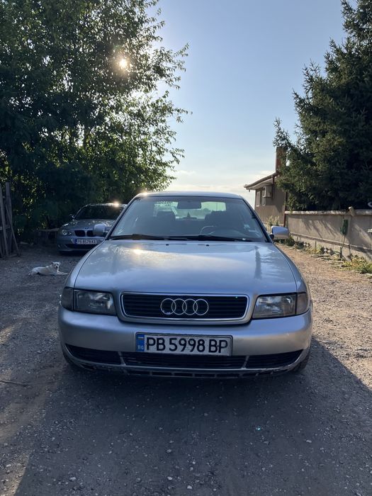 Продава се AUDI A4 1.8T