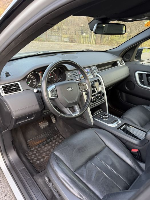 Land rover discovery sport