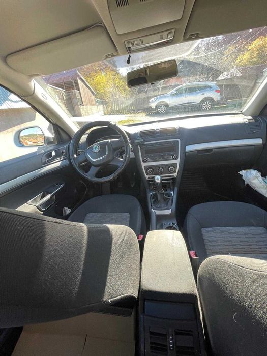 Vând Skoda Octavia