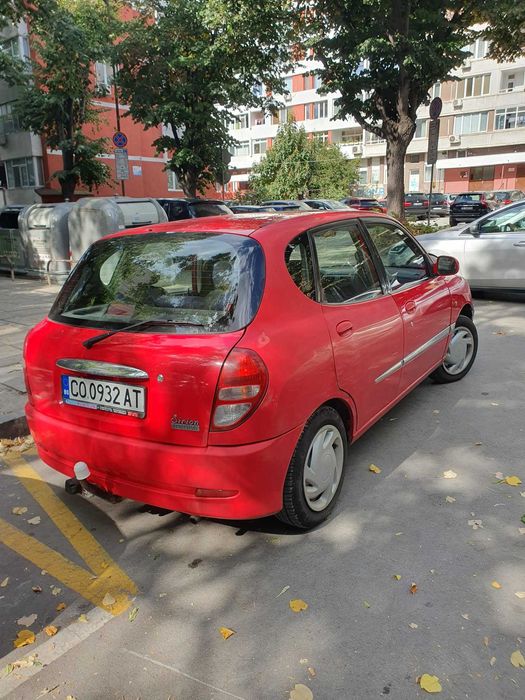 Daihatsu Sirion 2004