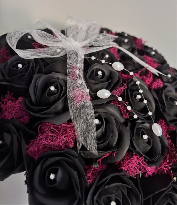 Aranjament din flori de sapun