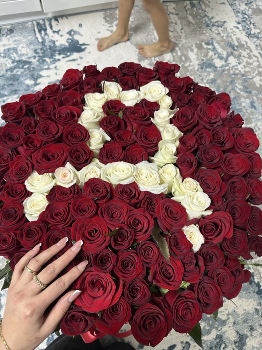 101 роза с Буквой Д