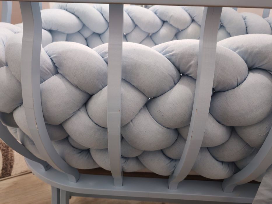 Люлееща  бебешка кошара