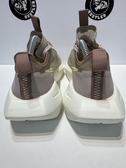 Маратонки NIKE VISTA .Номер 39