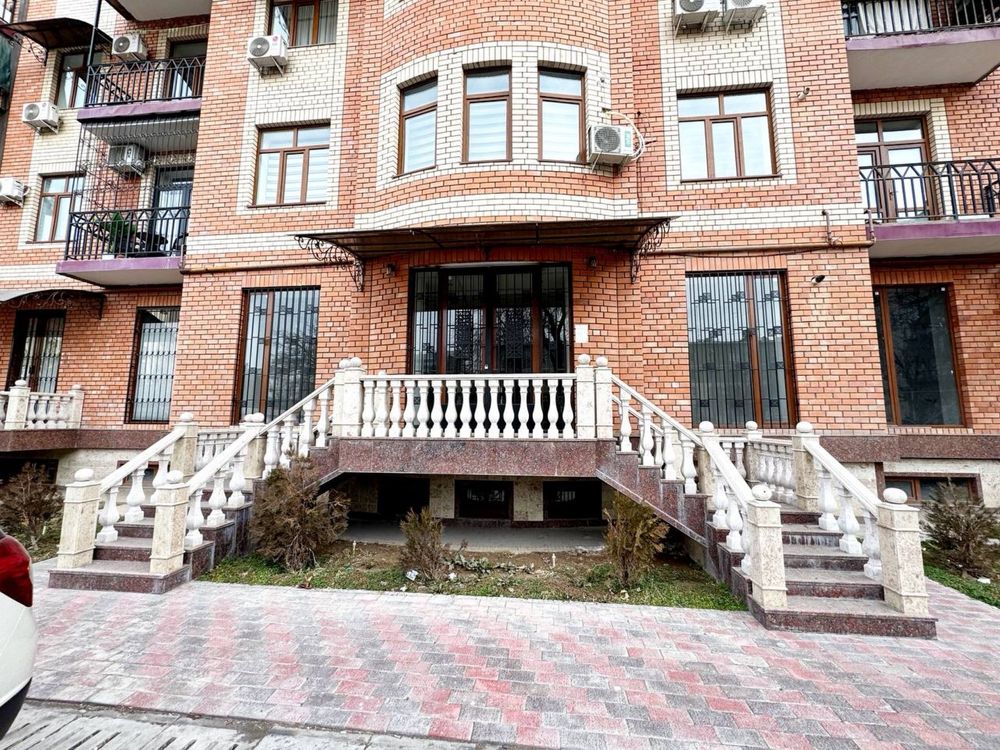 Новостройка 185м2 Продаётся офис / Магазин / Чилонзор-Ц квартал
