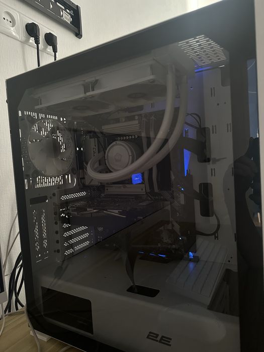 Монитор, мышка, клавиатура